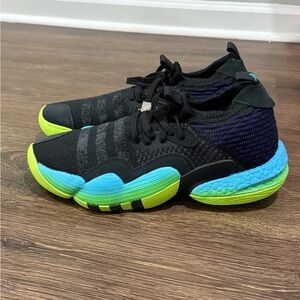 Adidas Trae Young 2 M9.5 W10.5 Basketball Sneakers